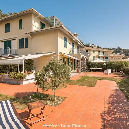 Apartment Sinfonie Marine, Terremarine, Terrace With Sea View *